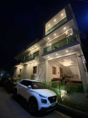 La Paradise Luxury
